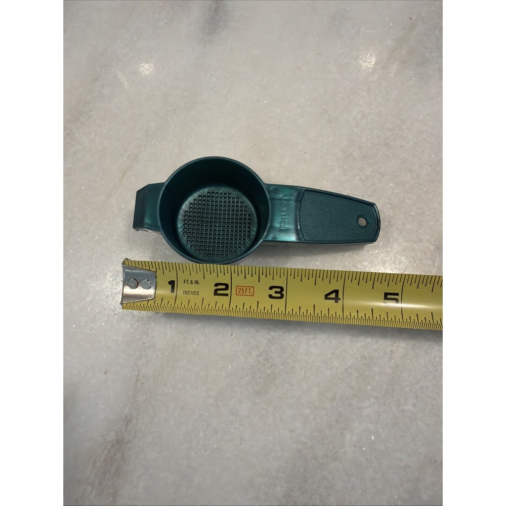 Tupperware Mini Sifter / Tea Strainer - Picture 6 of 7
